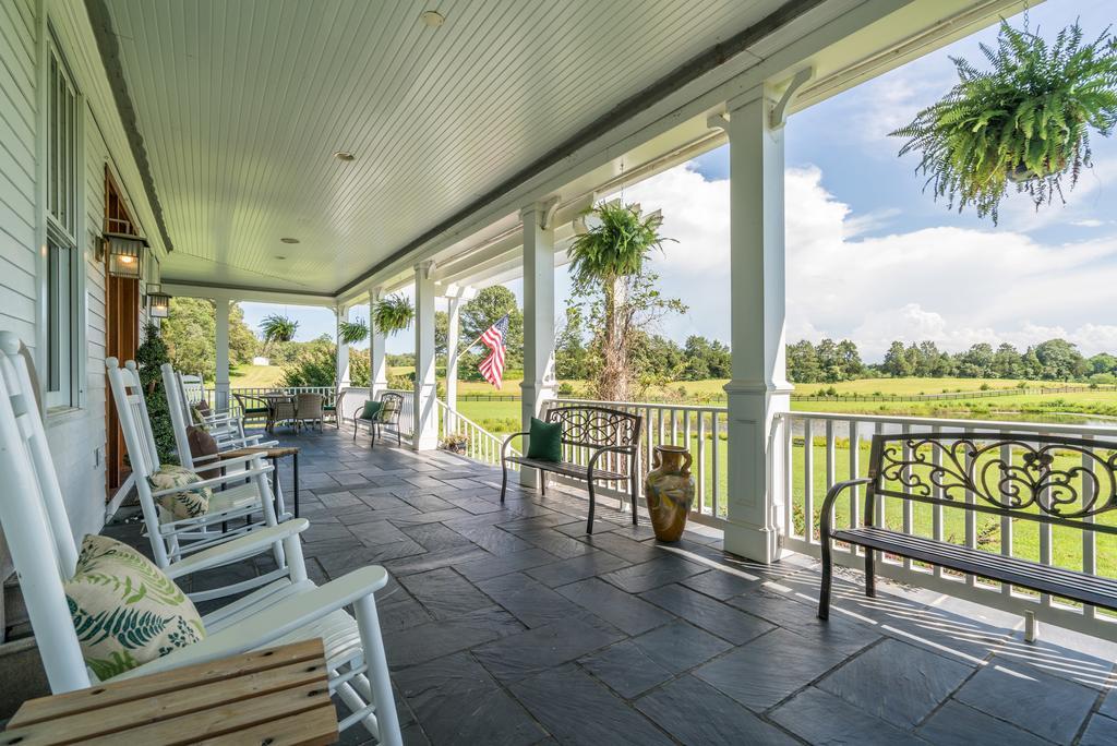 Walden Hall Bed & Breakfast Culpeper Exterior photo