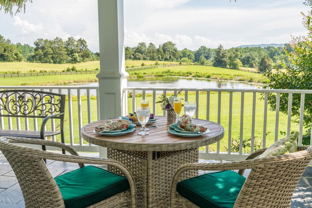 Walden Hall Bed & Breakfast Culpeper Exterior photo